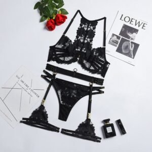 Kinky Cloth Black / S 3-Piece Underwear Lace Set