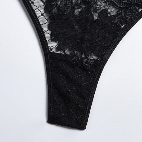 Kinky Cloth 3-Piece Underwear Lace Set