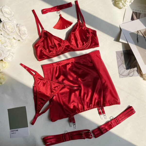 Kinky Cloth red / S 5-Piece Choker Tassel Lingerie Set