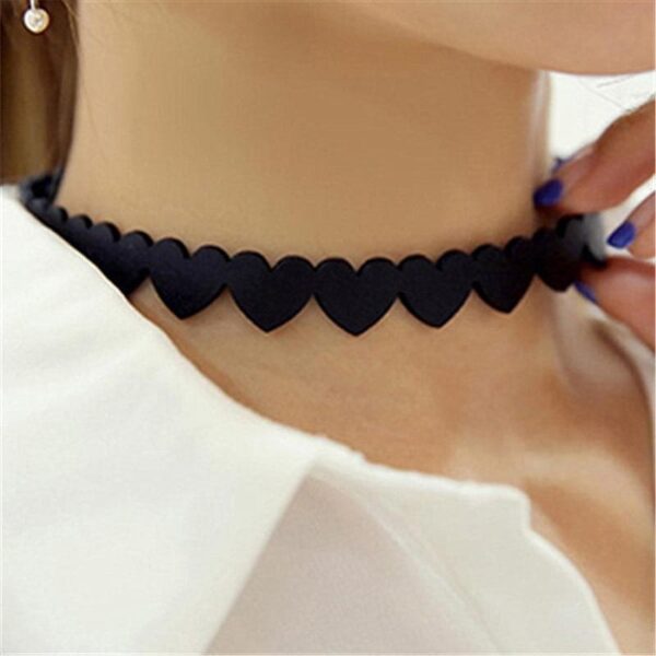 Kinky Cloth 90's Heart Choker