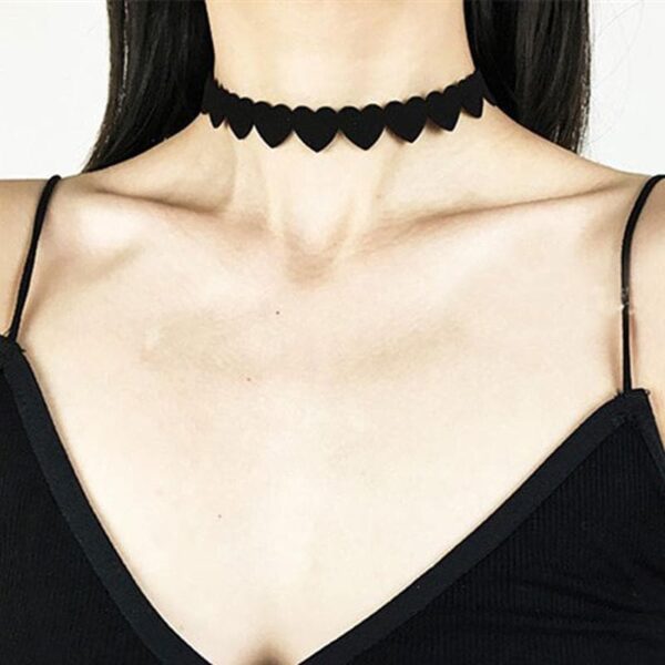 Kinky Cloth 90's Heart Choker