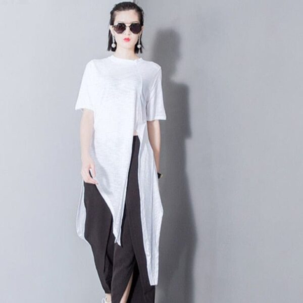 Kinky Cloth Asymmetrical Vent Long T-Shirt