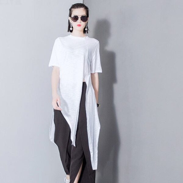 Kinky Cloth Asymmetrical Vent Long T-Shirt