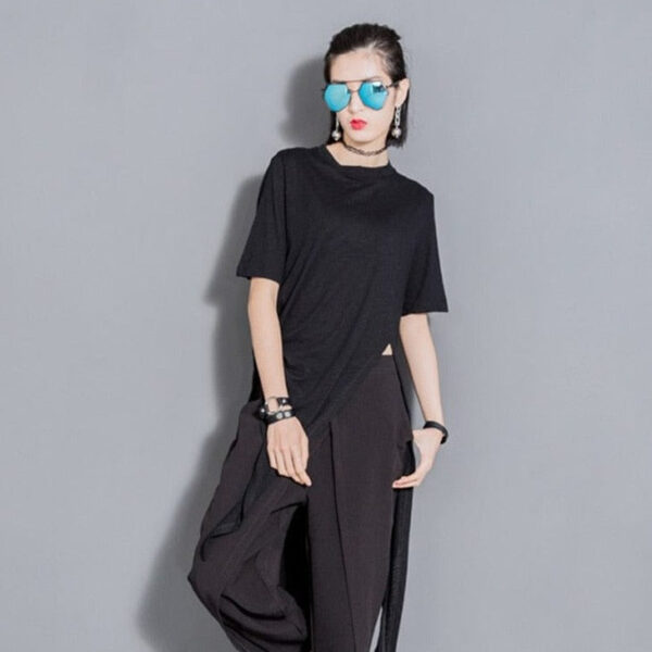 Kinky Cloth Asymmetrical Vent Long T-Shirt