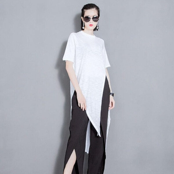 Kinky Cloth Asymmetrical Vent Long T-Shirt