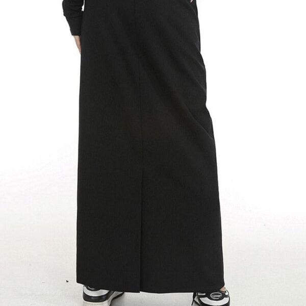 Kinky Cloth Back Slit Long Skirt