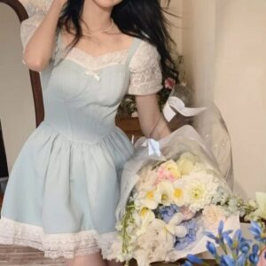 Kinky Cloth Bubble Sleeve Lace Dress