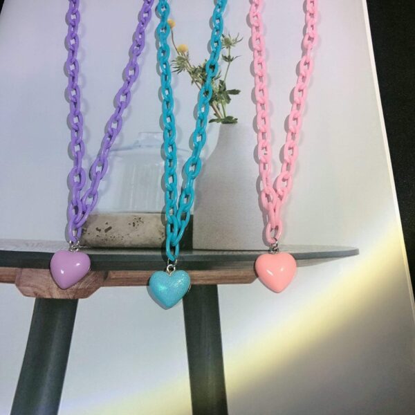 Kinky Cloth 200000162 Candy Color Heart Pendant Necklace