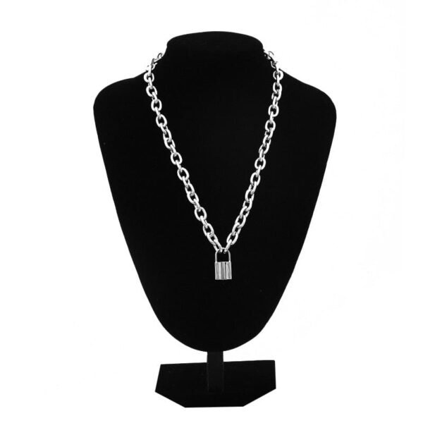 Kinky Cloth Silver Chain