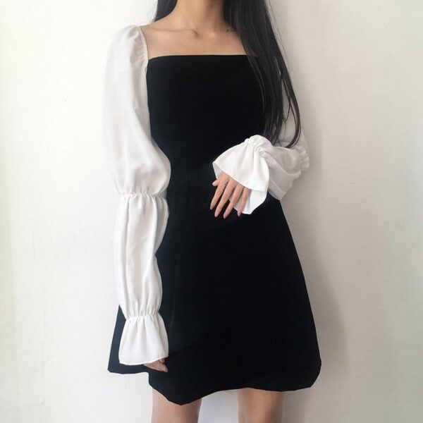 Kinky Cloth 200000347 Chiffon Flare Sleeve Velvet Dress