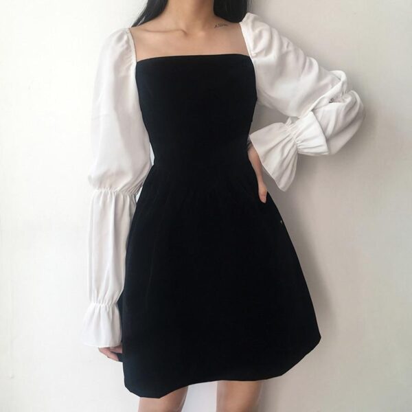 Kinky Cloth 200000347 Chiffon Flare Sleeve Velvet Dress