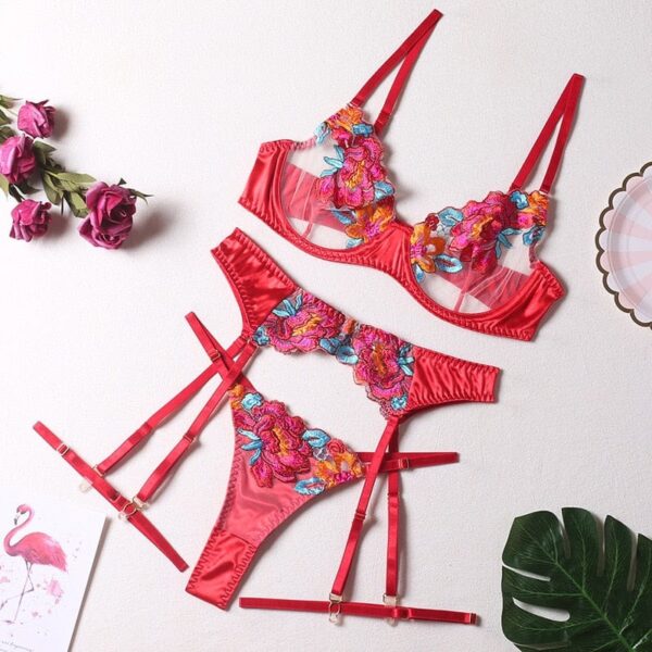 Kinky Cloth Full Red / S Contrast Color Embroidery Bra Set