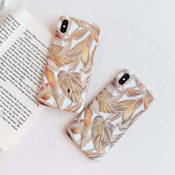 Kinky Cloth 380230 Electroplated Vintage Gold Leaf iPhone Case