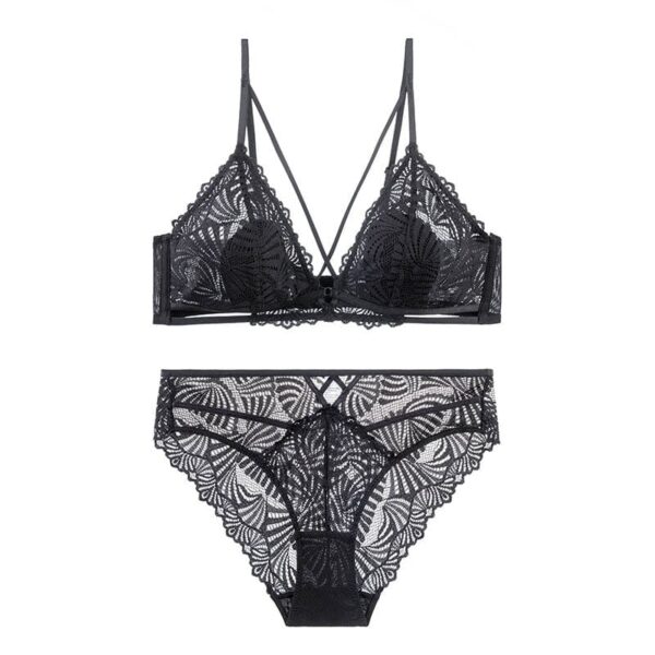 Kinky Cloth Black / S(32or70ABC) Embroidery Bra and Panty Set