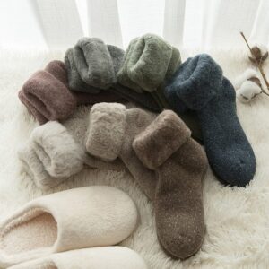 Kinky Cloth Kawaii Thick Wool Socks