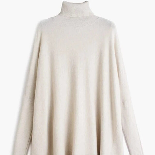 Kinky Cloth Loose Fit Turtleneck Knit Sweater