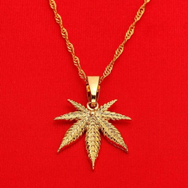 Kinky Cloth Marijuana Leaf Necklace