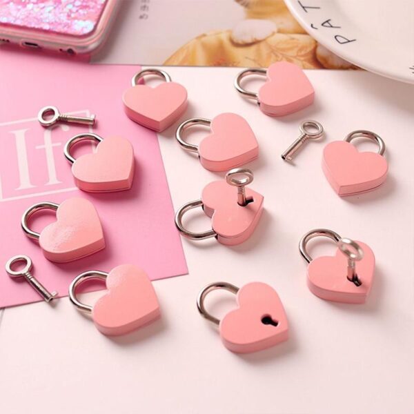 Kinky Cloth 3010 Mini Heart Shape Padlock With Key