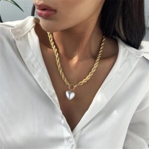 Kinky Cloth 200000162 Pearl Heart Braided Chain Necklace